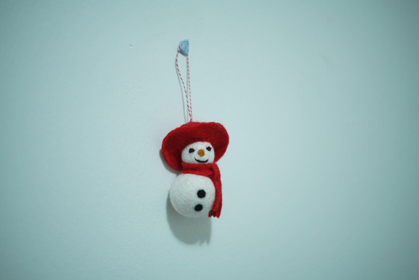 Handmade Felt Snowman Christmas Ornament – Red Hat & Scarf 🎄